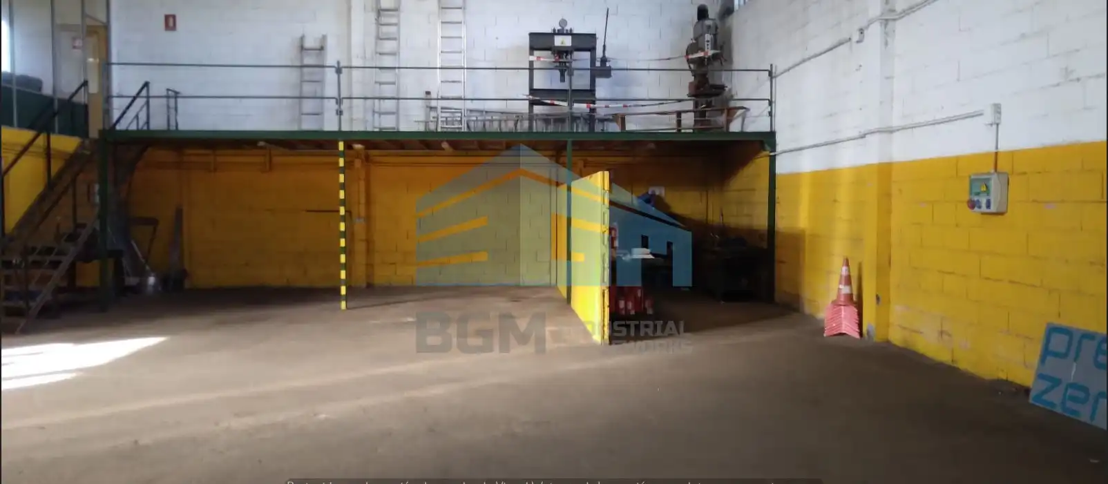 Nave industrial en venta en Pontevedra Capital 