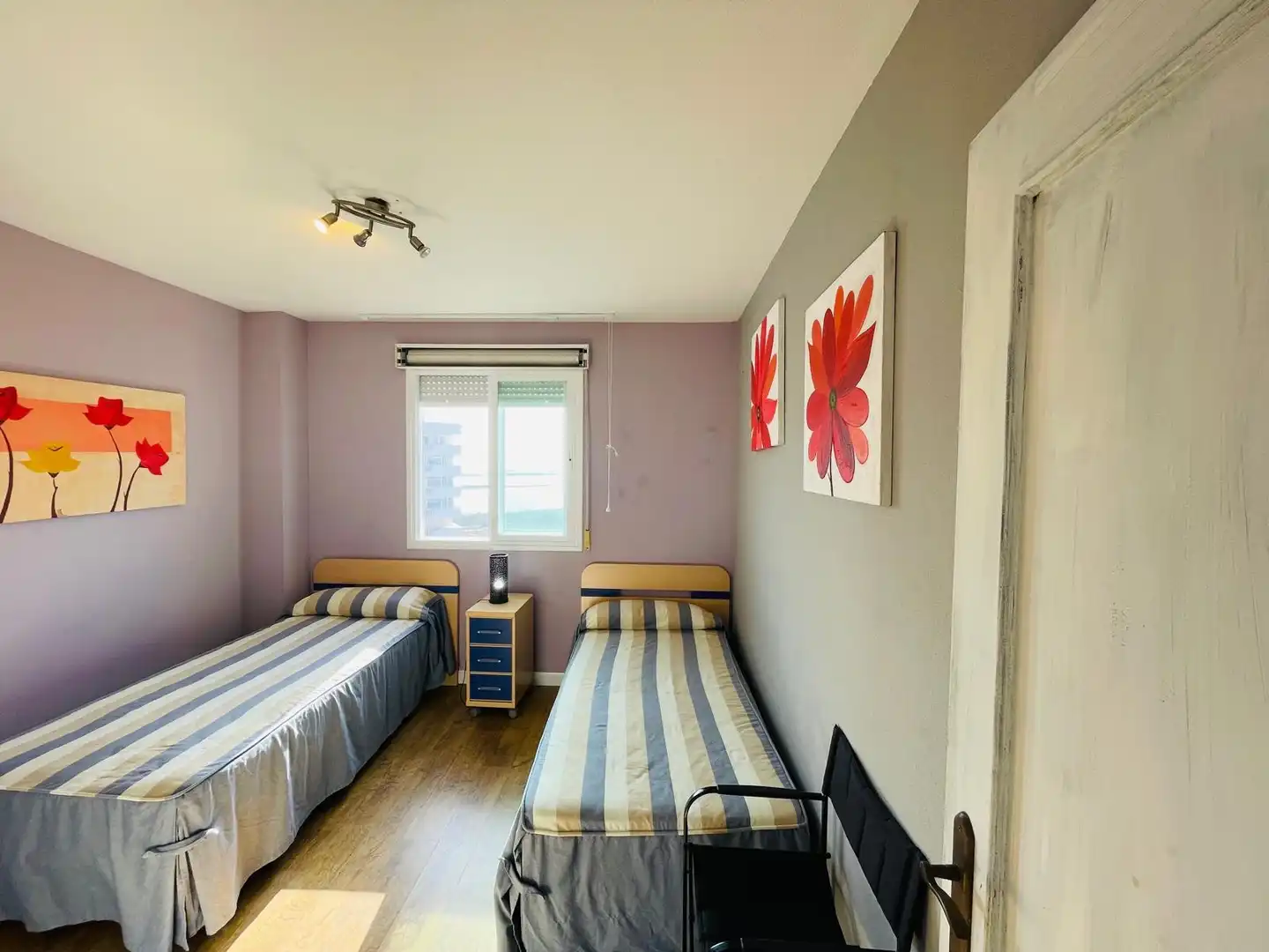 Habitación de Apartamento de alquiler en La Manga del Mar Menor con Aire acondicionado, Calefacción y Piscina