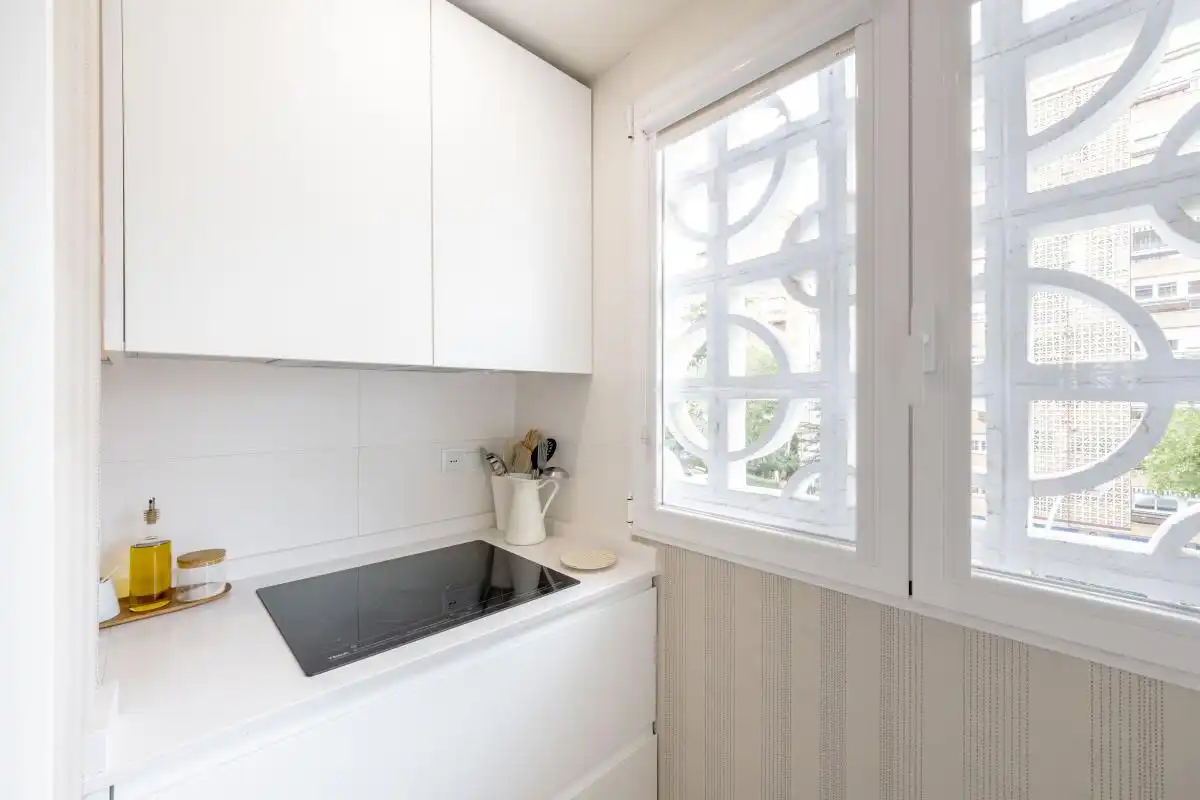 Küche von Wohnung zum Verkauf in Madrid mit Klimaanlage, Heizung und Privatgarten