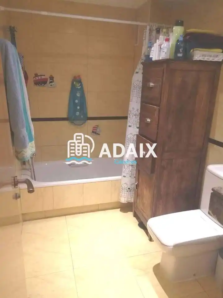 Bany de Pis en venda en Cáceres amb Traster i Piscina