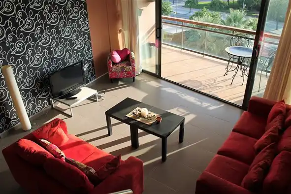 Wohnzimmer von Dachboden zur Miete in Cambrils mit Klimaanlage, Terrasse und Möbliert