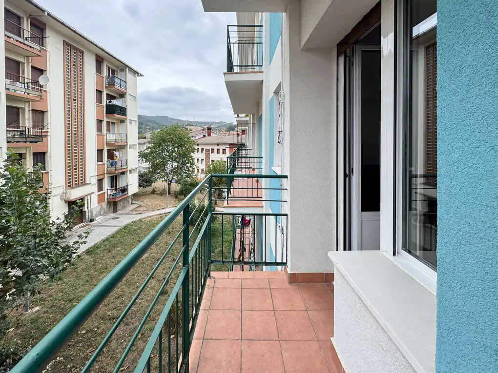 Balcony of Flat for sale in Legazpi  with Heating and Balcony