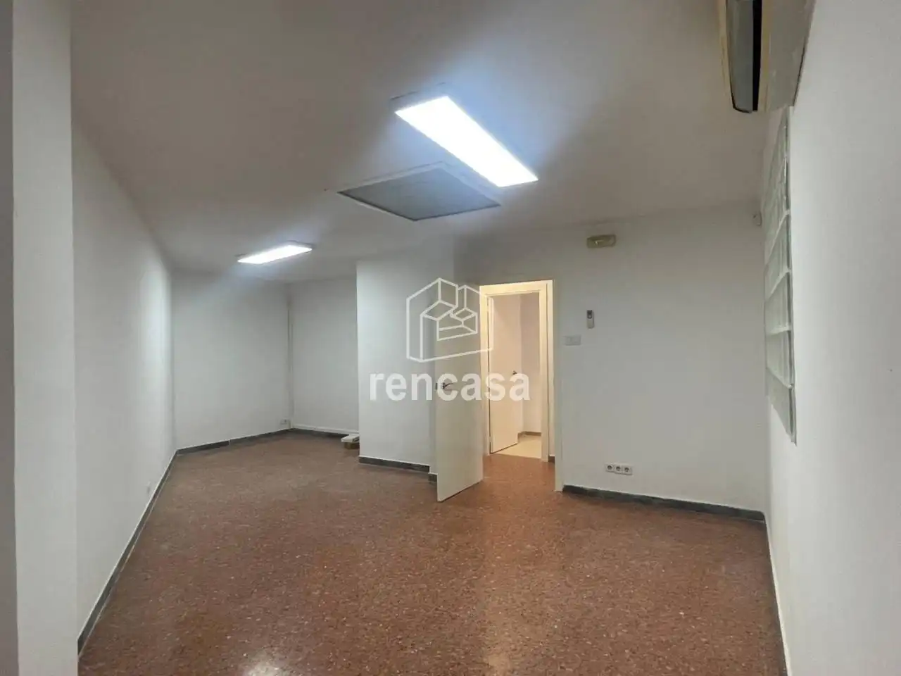 Office space for sale in Avenida Prat de la Riba