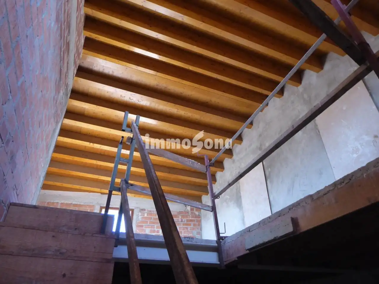 Houses for sale in La Vall d'en Bas  with Private garden