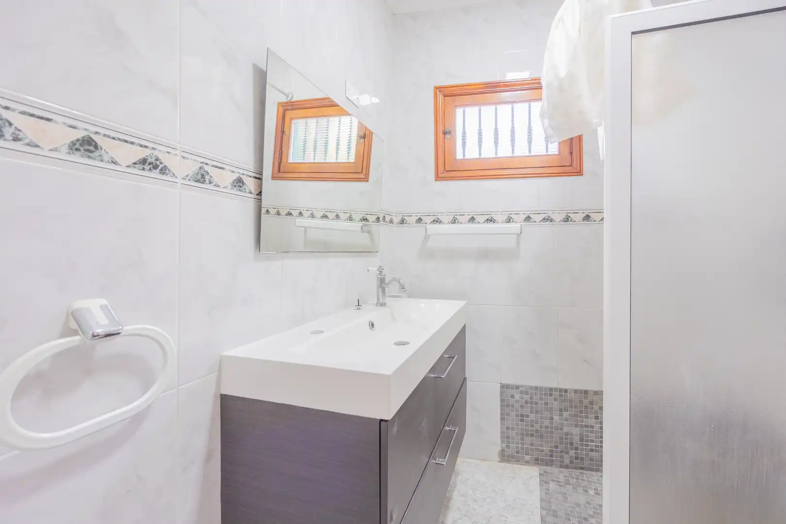 Bathroom of Houses for sale in Telde  with Terrace, Storage room and Furnished