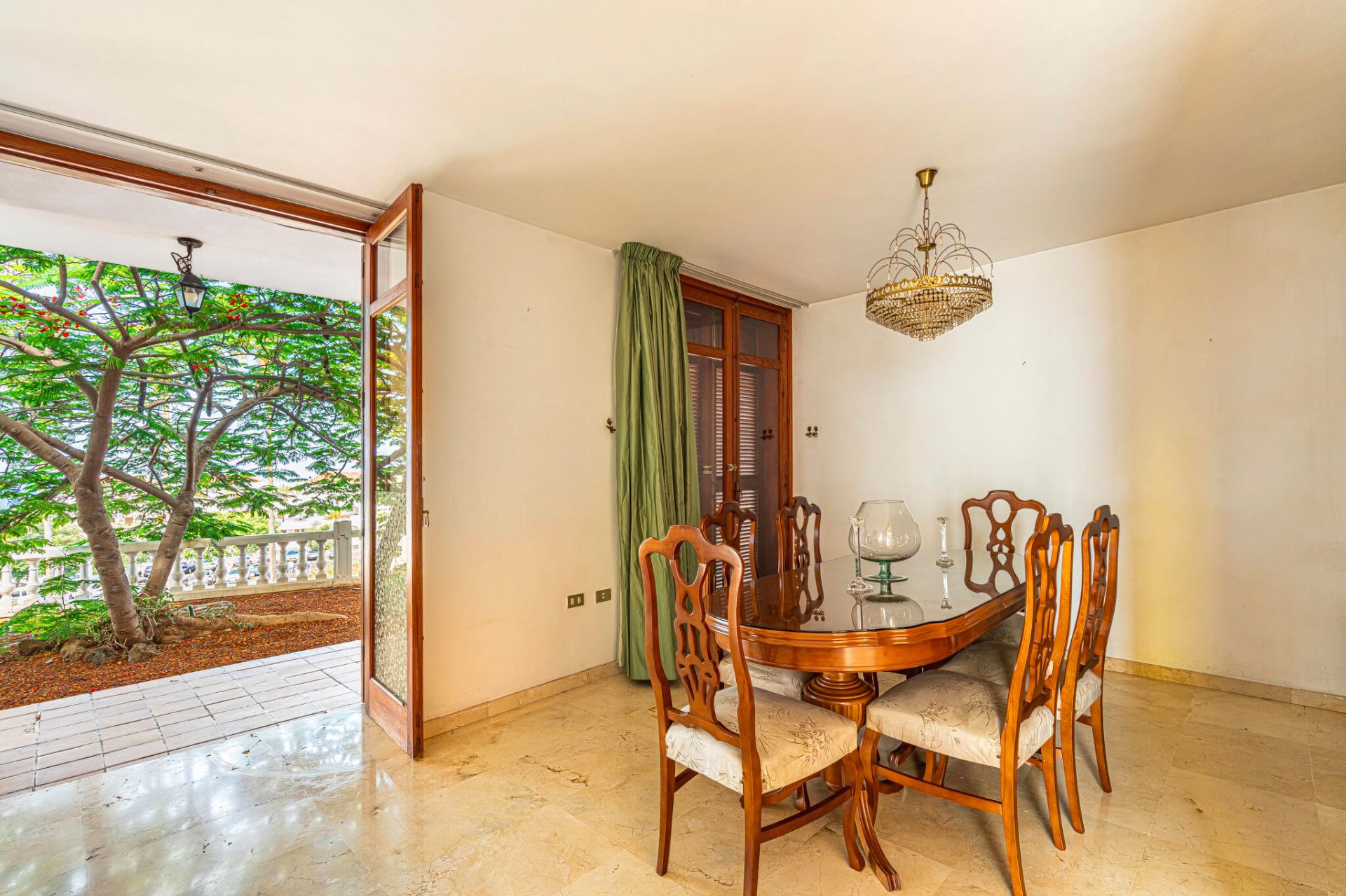 Menjador de Casa o xalet en venda en Adeje amb Jardí privat i Terrassa