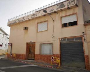 Exterior view of Single-family semi-detached for sale in Pedro Muñoz