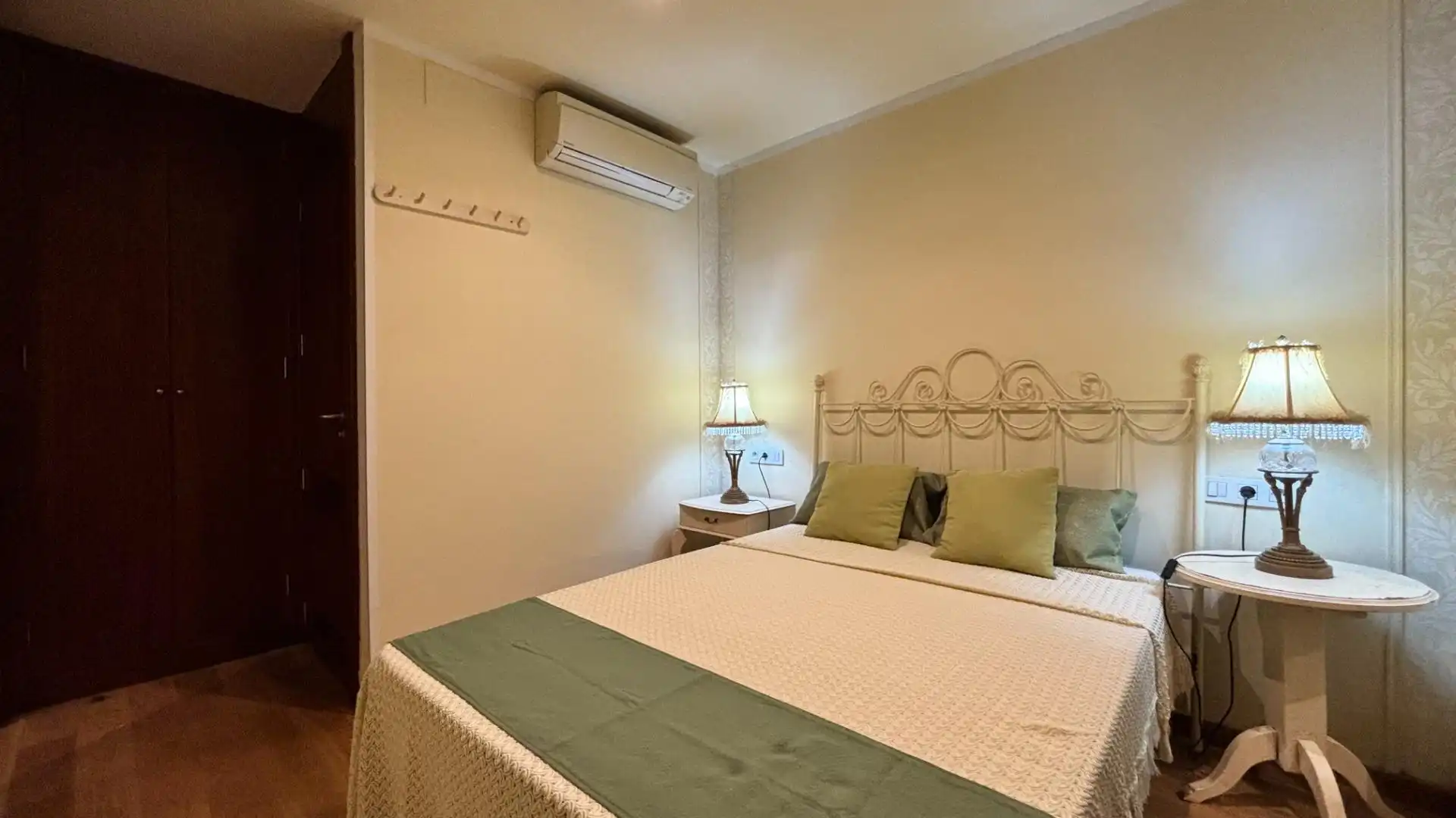 Habitación de Piso en venta en  Palma de Mallorca con Aire acondicionado, Parquet y Balcón