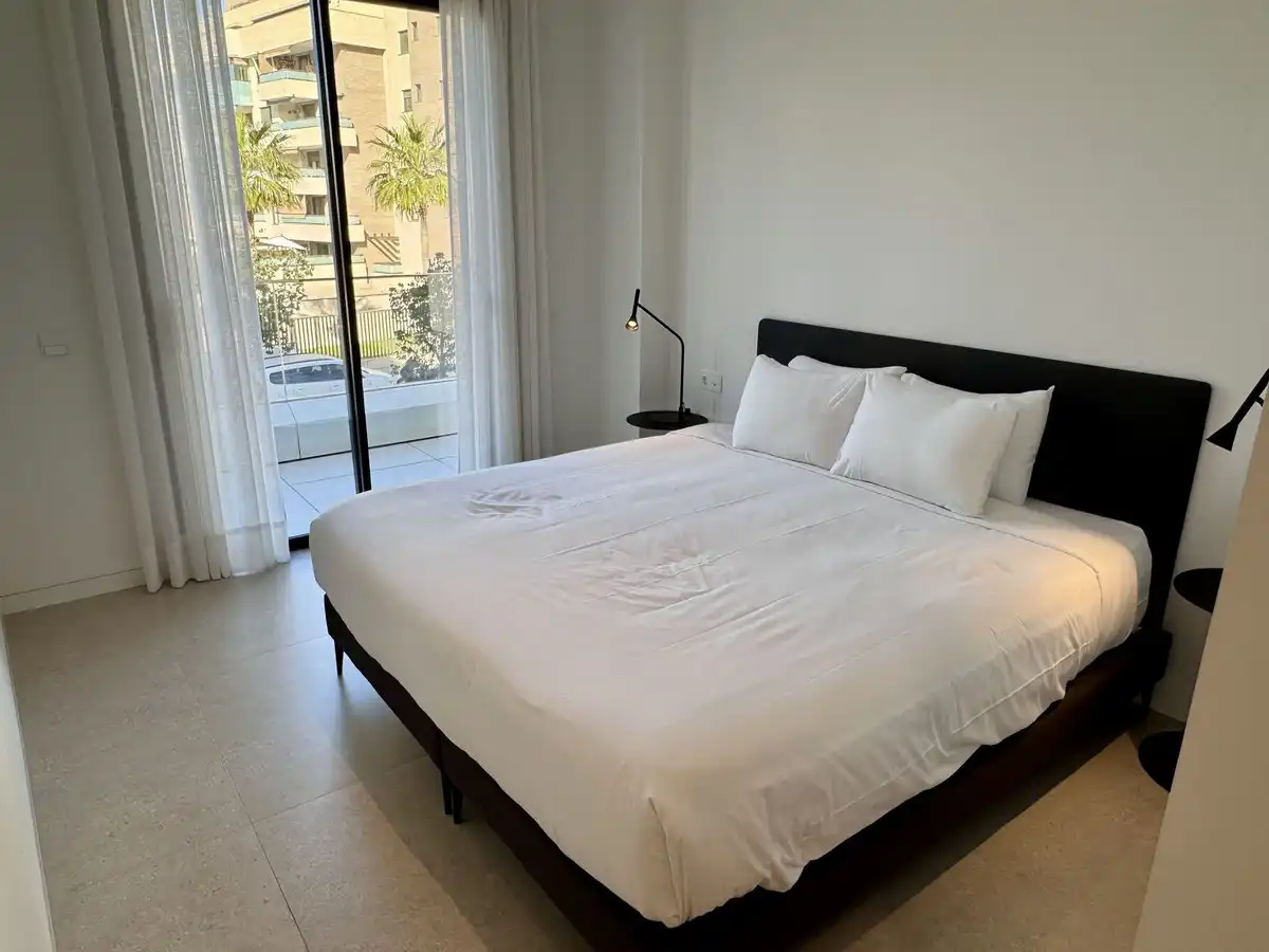 Dormitori de Apartament en venda en Torremolinos amb Aire condicionat, Calefacció i Sauna