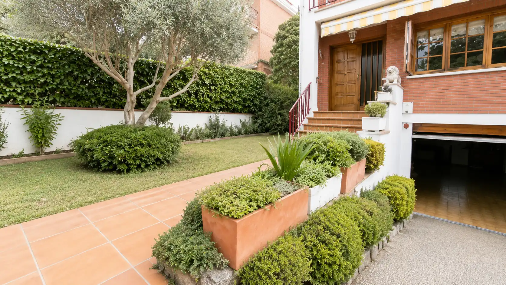 Jardí de Casa o xalet en venda en Cerdanyola del Vallès amb Calefacció, Jardí privat i Forn