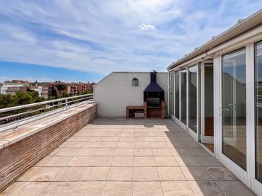 Àtic amb piscina de lloguer a Avenida de Europa