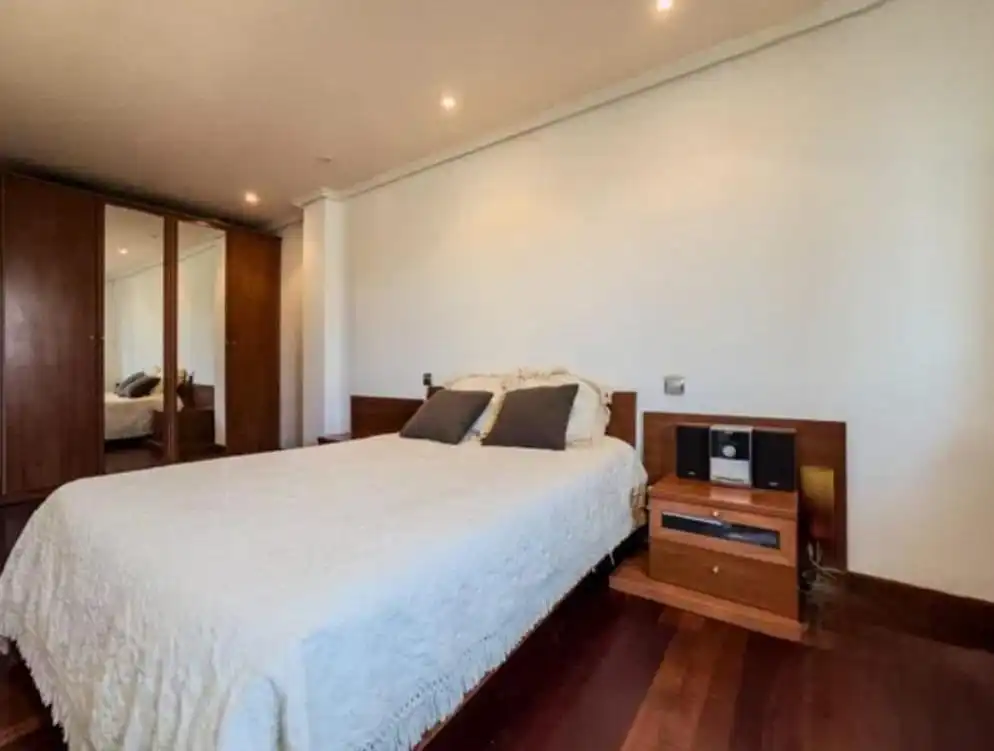 Maisonette zum Verkauf in Calle de la Gloria, Alisal - San Román