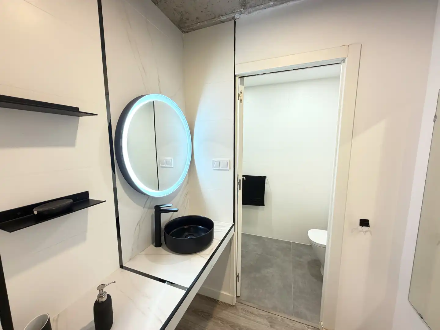 Bany de Loft en venda en Camarma de Esteruelas amb Terrassa