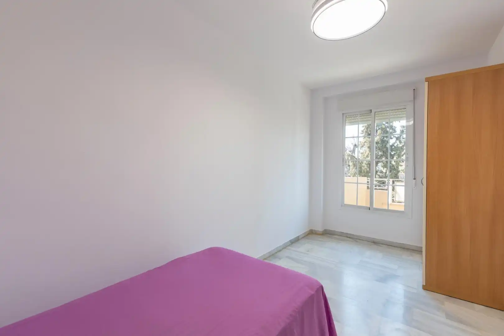 Schlafzimmer von Wohnung zum Verkauf in Granada mit Klimaanlage, Heizung und Terrasse