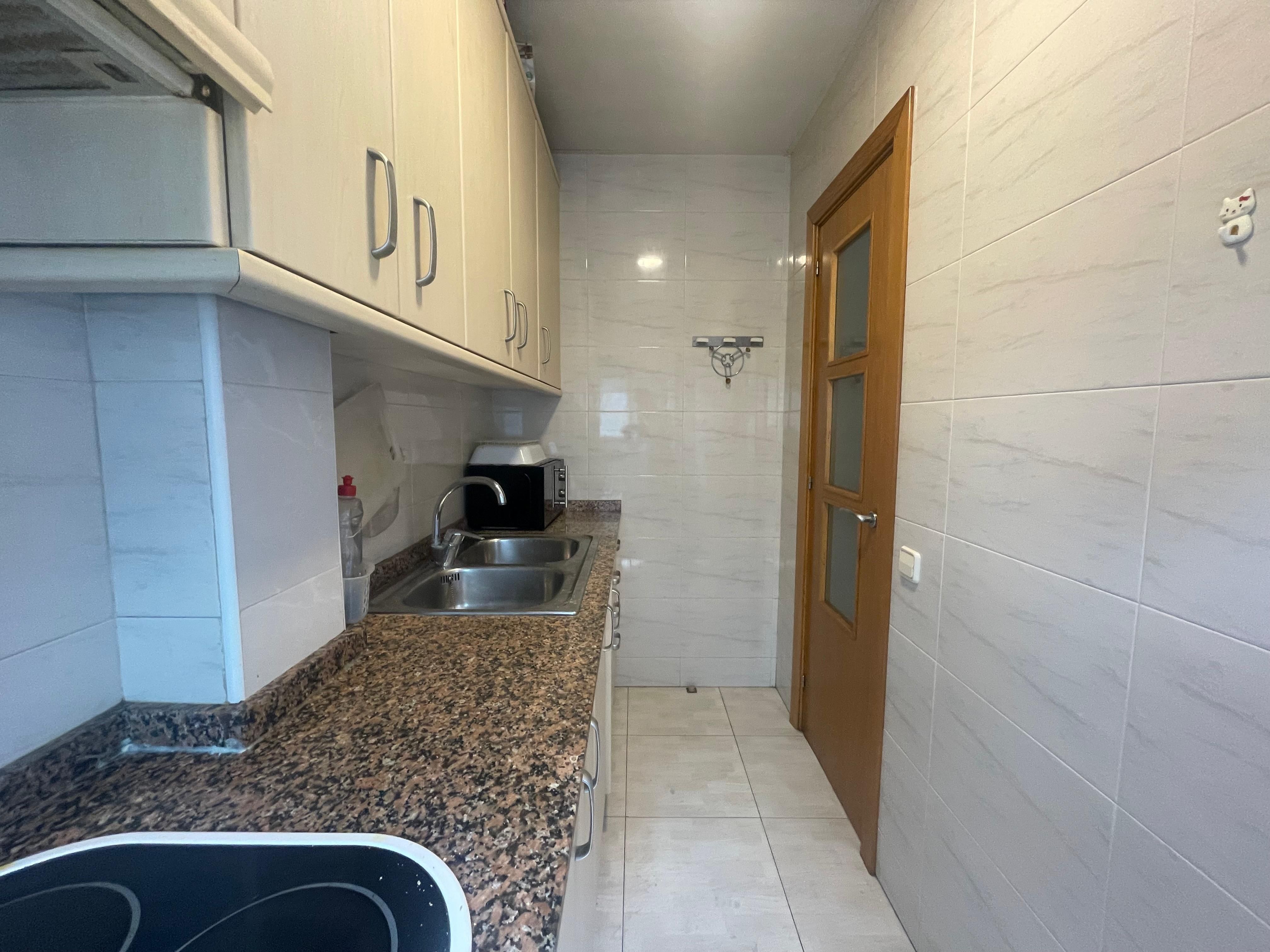 Cocina de Dúplex en venta en L'Hospitalet de Llobregat