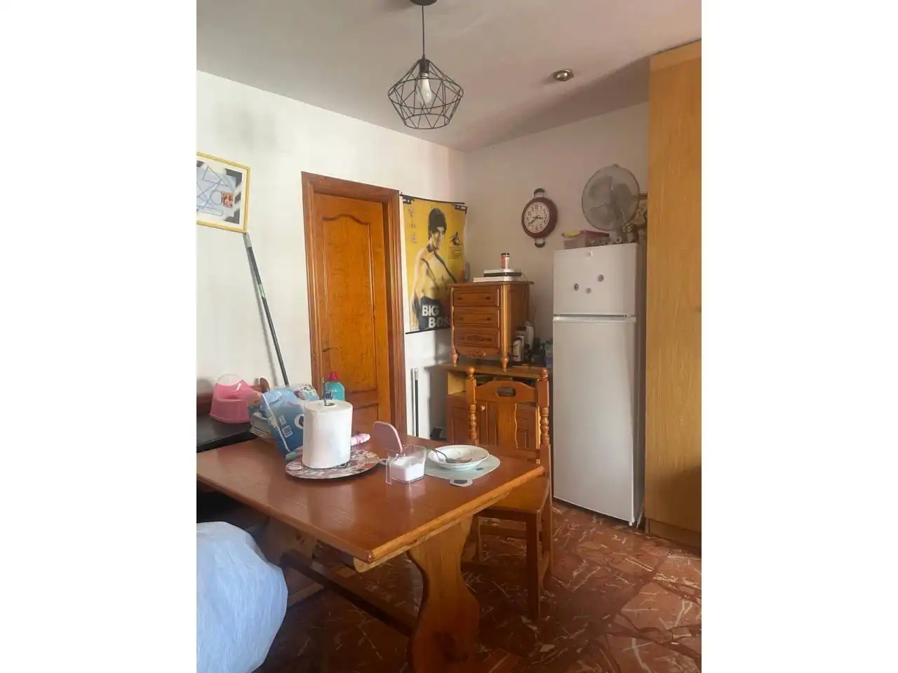 Küche von Einfamilien-Reihenhaus zum Verkauf in Estepona mit Klimaanlage und Terrasse