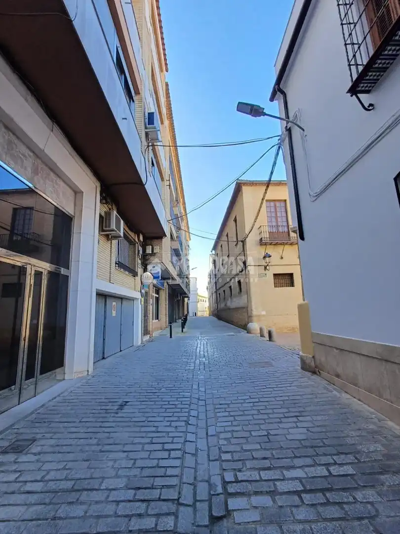 Piso con ascensor en venta en Montilla
