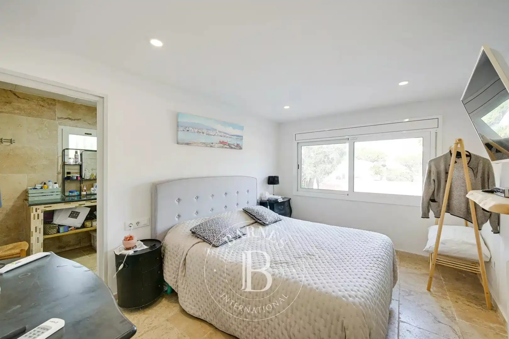 Country homes for sale in Montbarbat