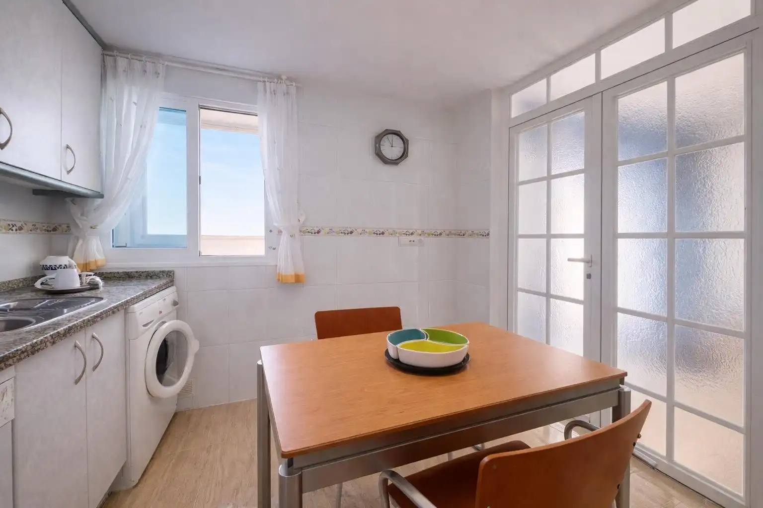 Küche von Dachboden zum Verkauf in Sorvilán mit Terrasse und Möbliert
