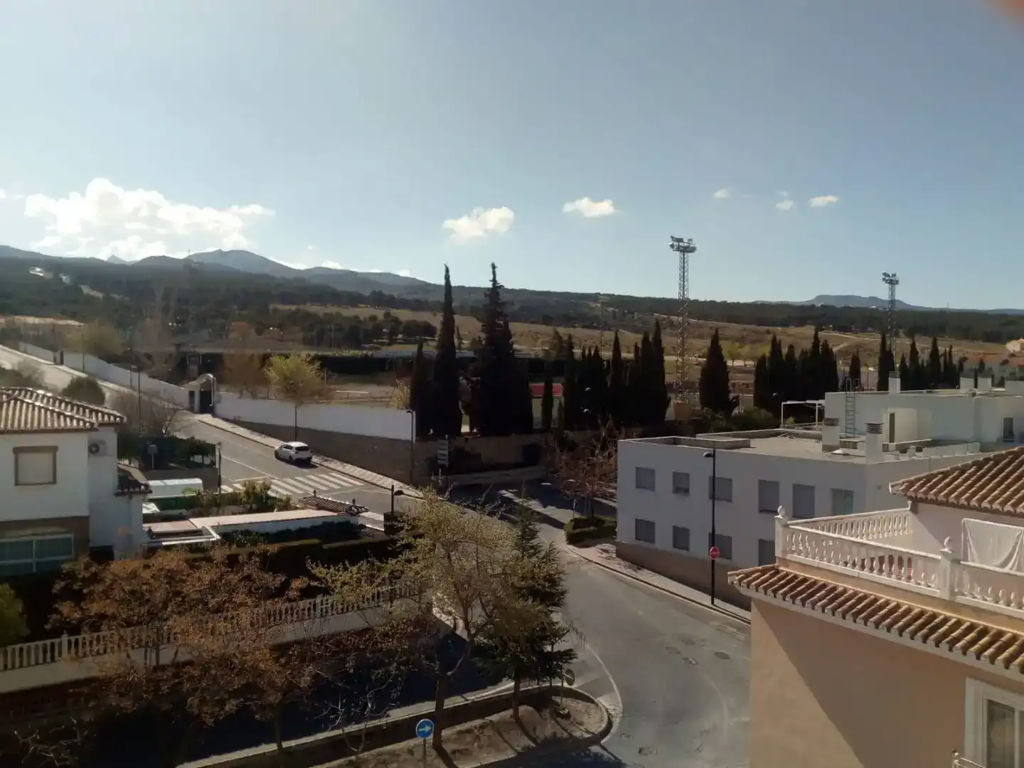 Vista exterior de Àtic en venda en La Zubia amb Aire condicionat i Balcó