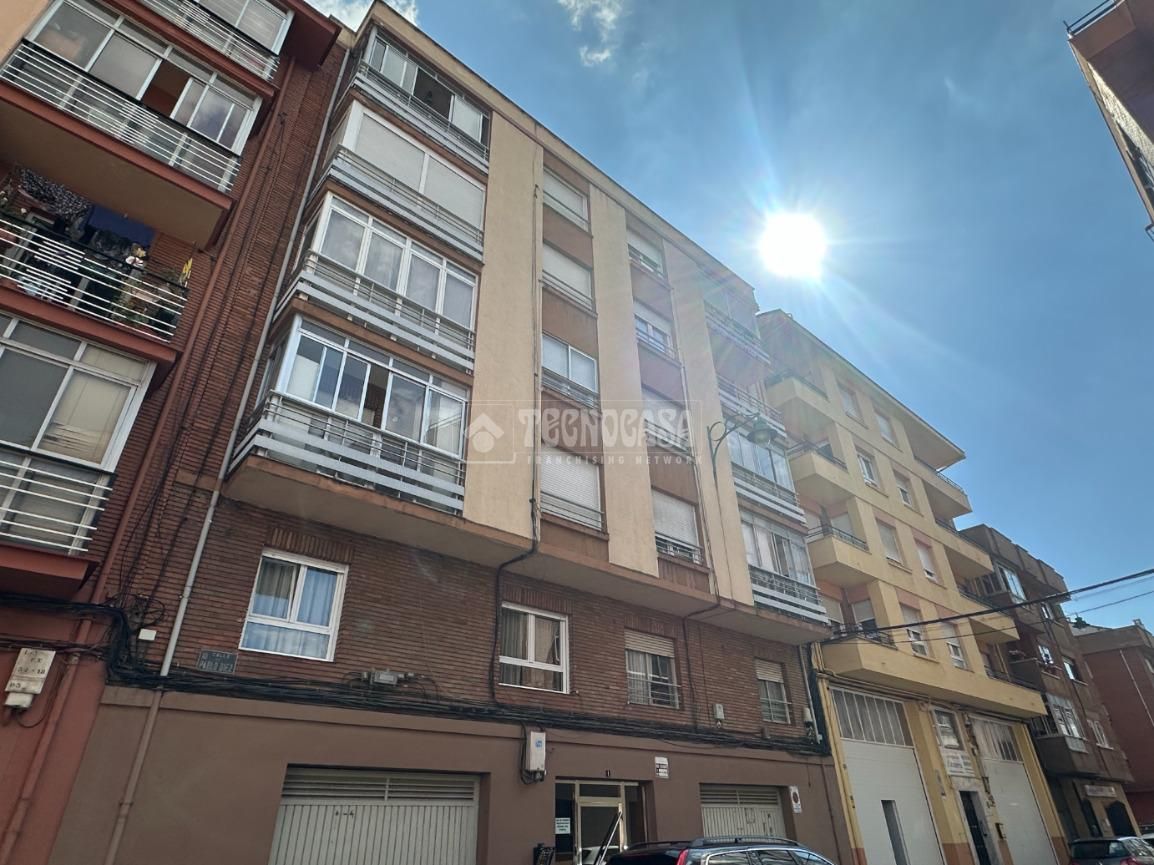 Flat for sale in C. Pablo Diez, Crucero, León Capital