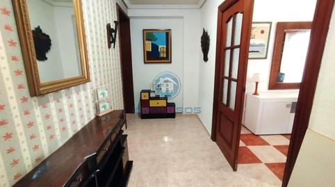 Foto 2 de Piso de alquiler en Mercado, Alicante / Alacant