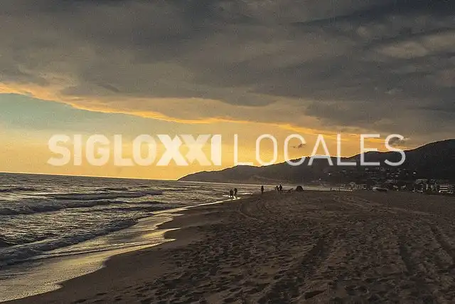 Vista exterior de Local de alquiler en Castelldefels con Aire acondicionado