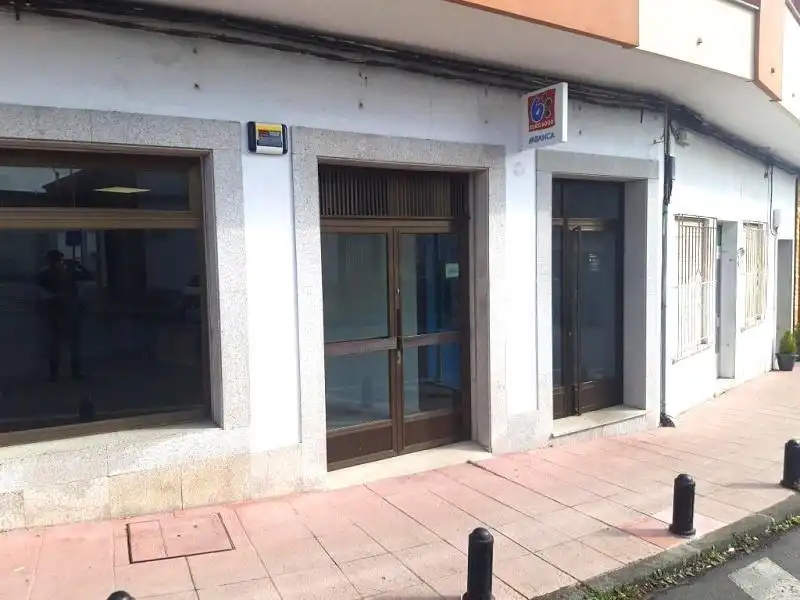 Commercial properties for sale in A Baña  