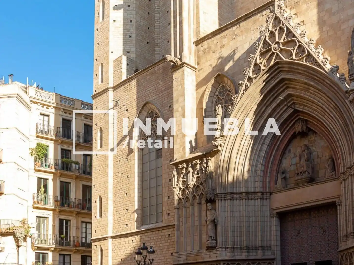 Vista exterior de Local en venta en Barcelona