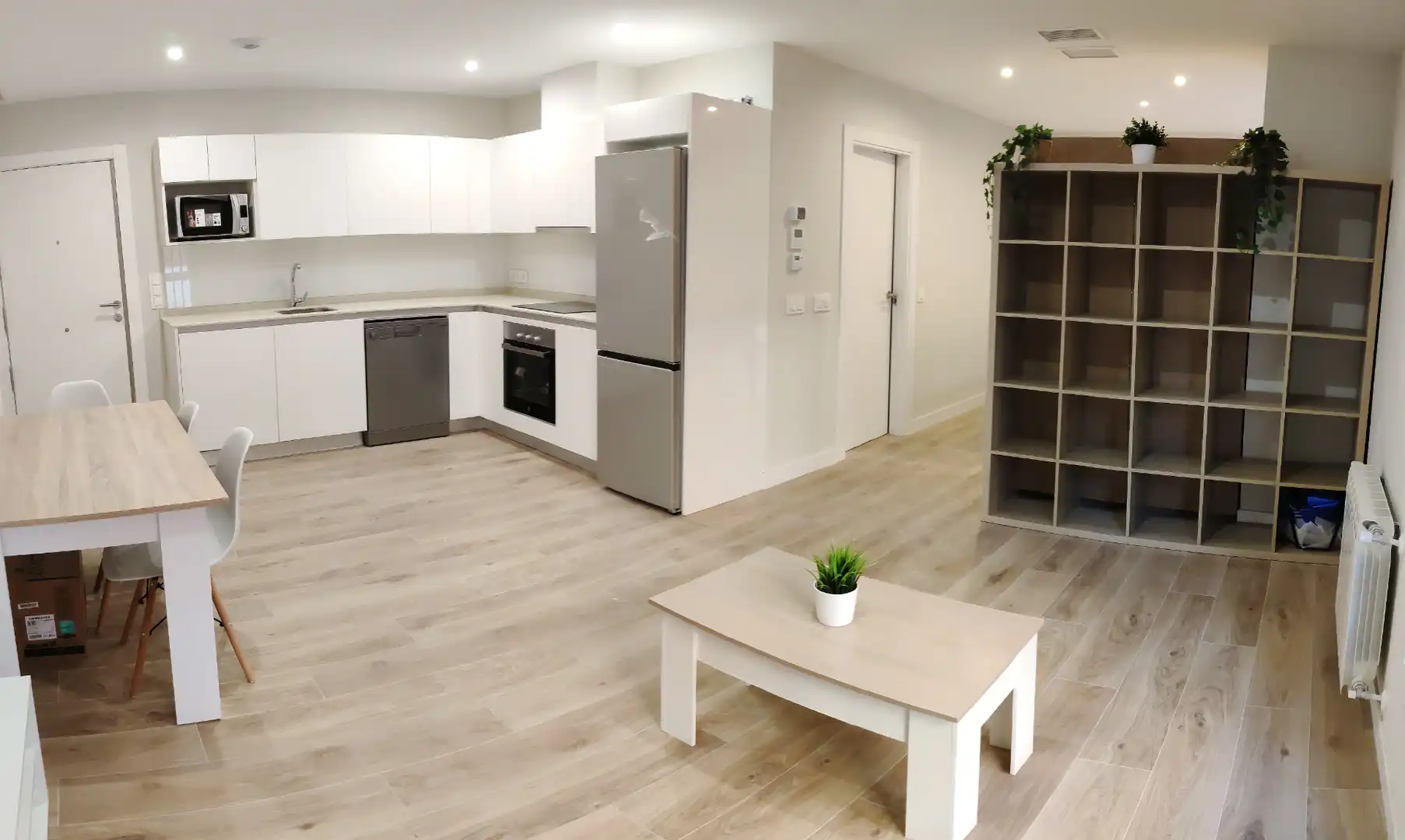 Kitchen of Flat for rent in Madrid  with Air Conditioner, Heating and Storage room
