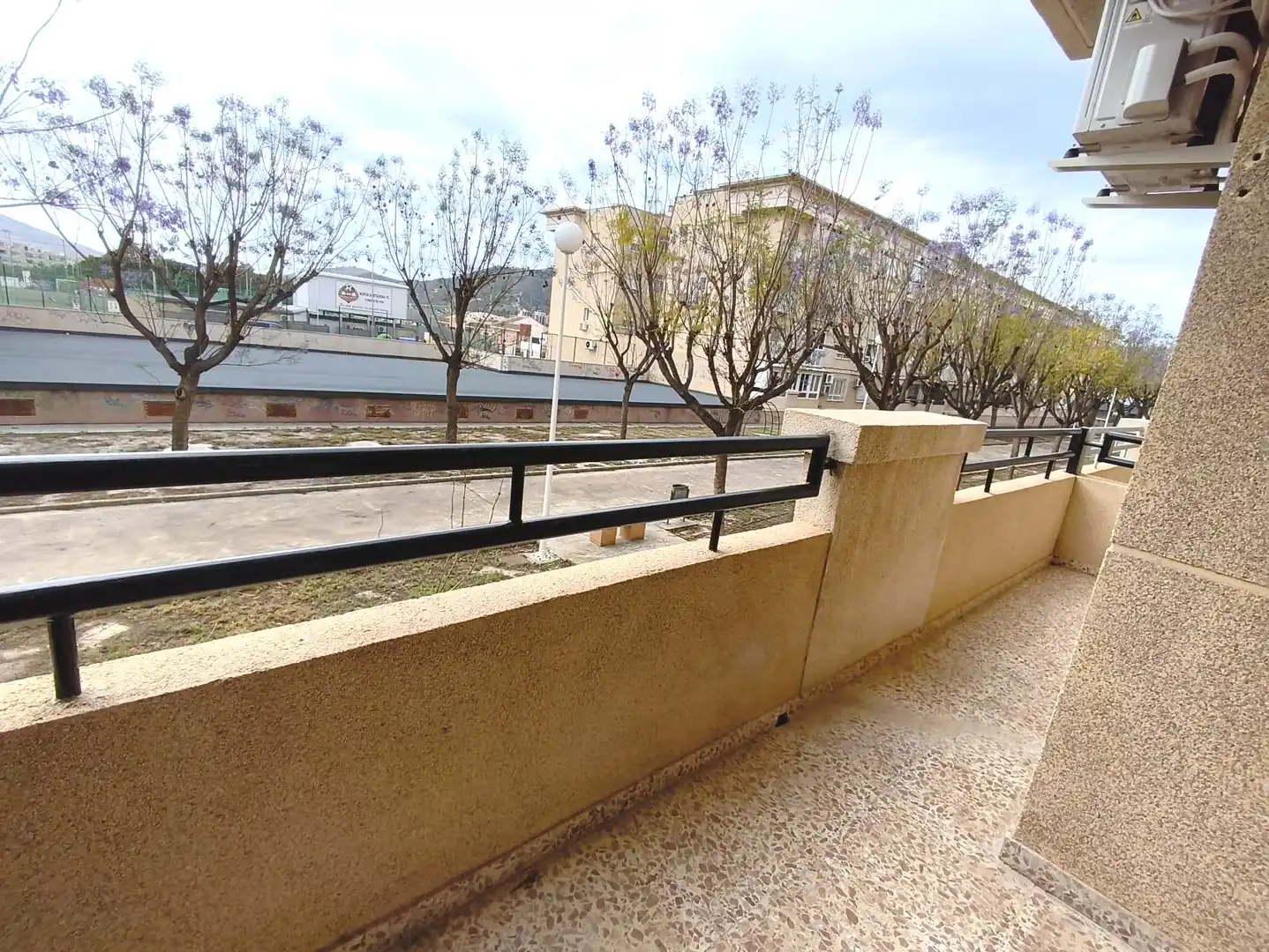 Terrassa de Pis de lloguer en Cartagena amb Aire condicionat, Moblat i Forn