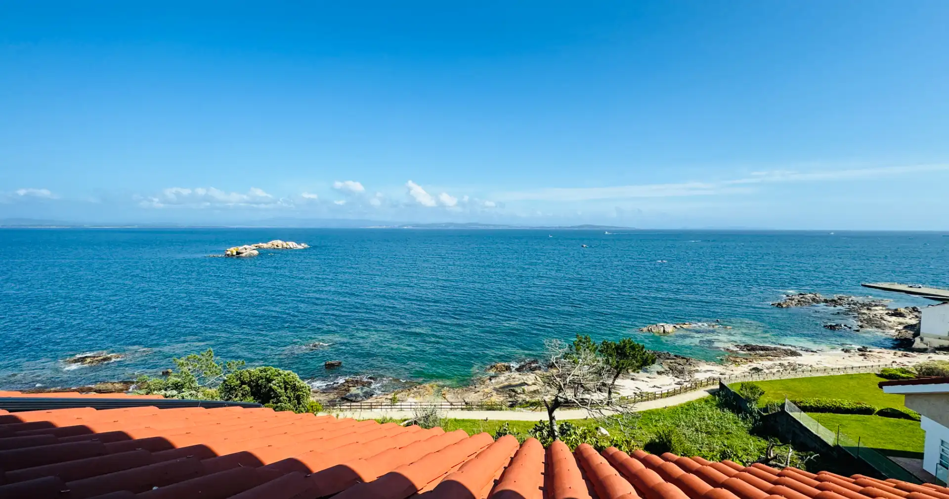 Wohnungen zum Verkauf in Ribeira mit Klimaanlage, Heizung und Privatgarten