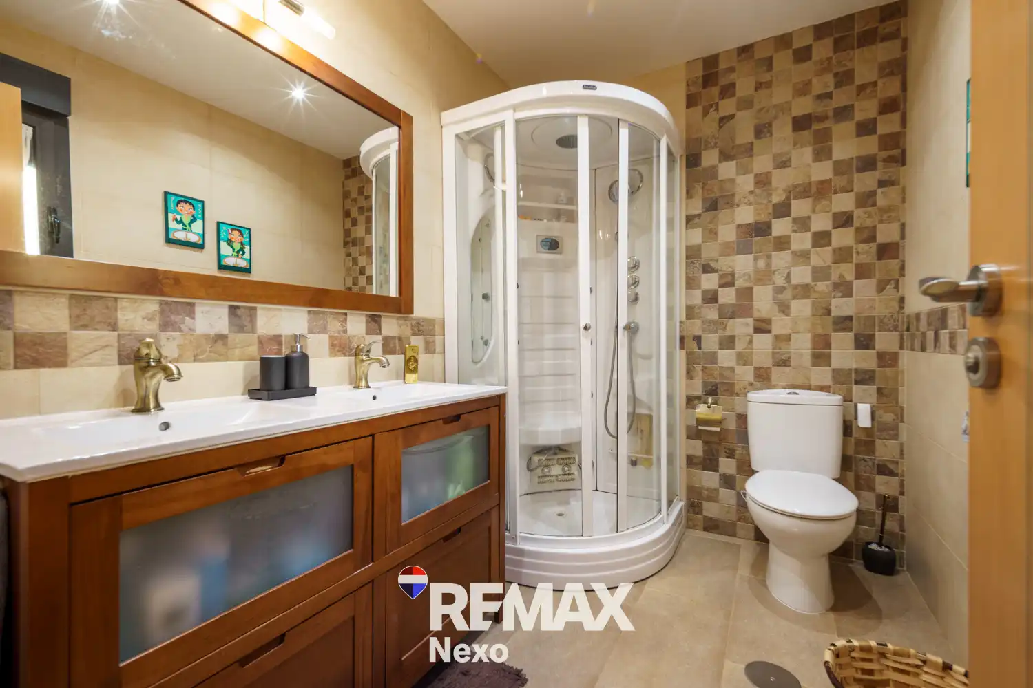 Baño de Casa adosada en venta en Cigales con Calefacción, Jardín privado y Terraza
