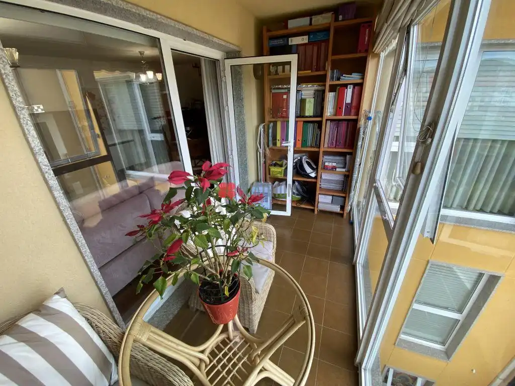 Terraza de Dúplex en venta en Ames con Calefacción, Trastero y Piscina