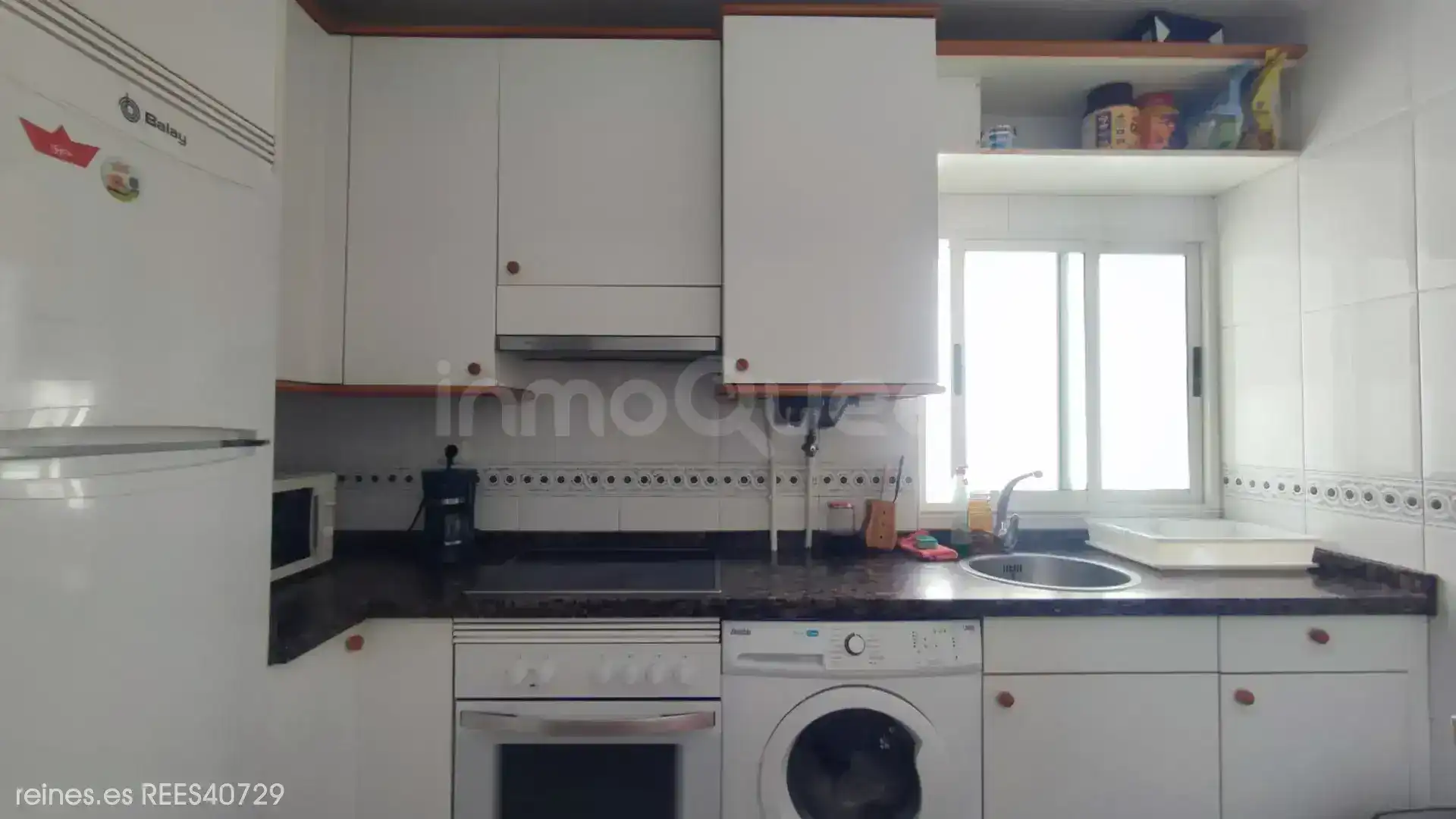 Cuina de Pis de lloguer en Oviedo  amb Calefacció i Moblat