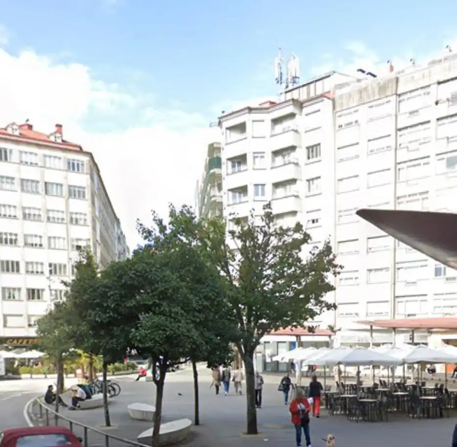 Außenansicht von Büro zur Miete in Santiago de Compostela  mit Terrasse