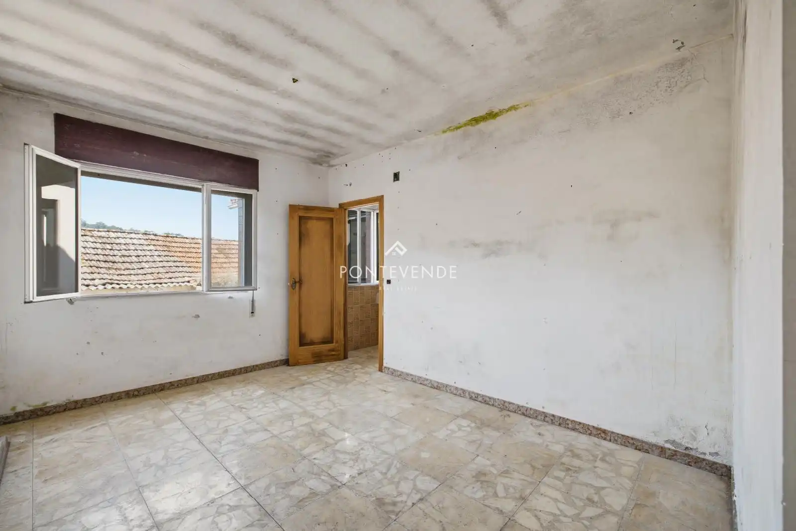 Sala d'estar de Casa o xalet en venda en Marín amb Forn