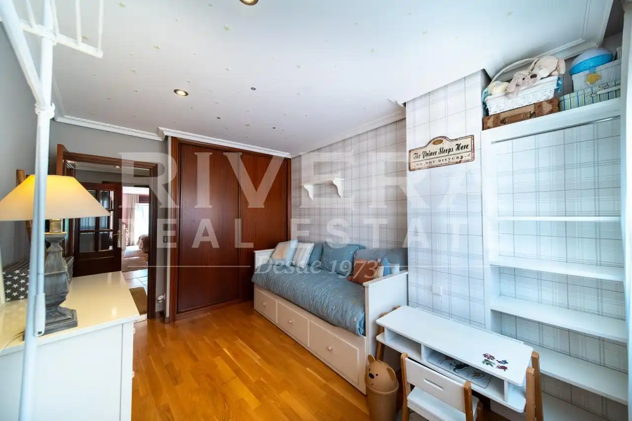 Bedroom of Flat for sale in Vigo   with Heating, Parquet flooring and Storage room