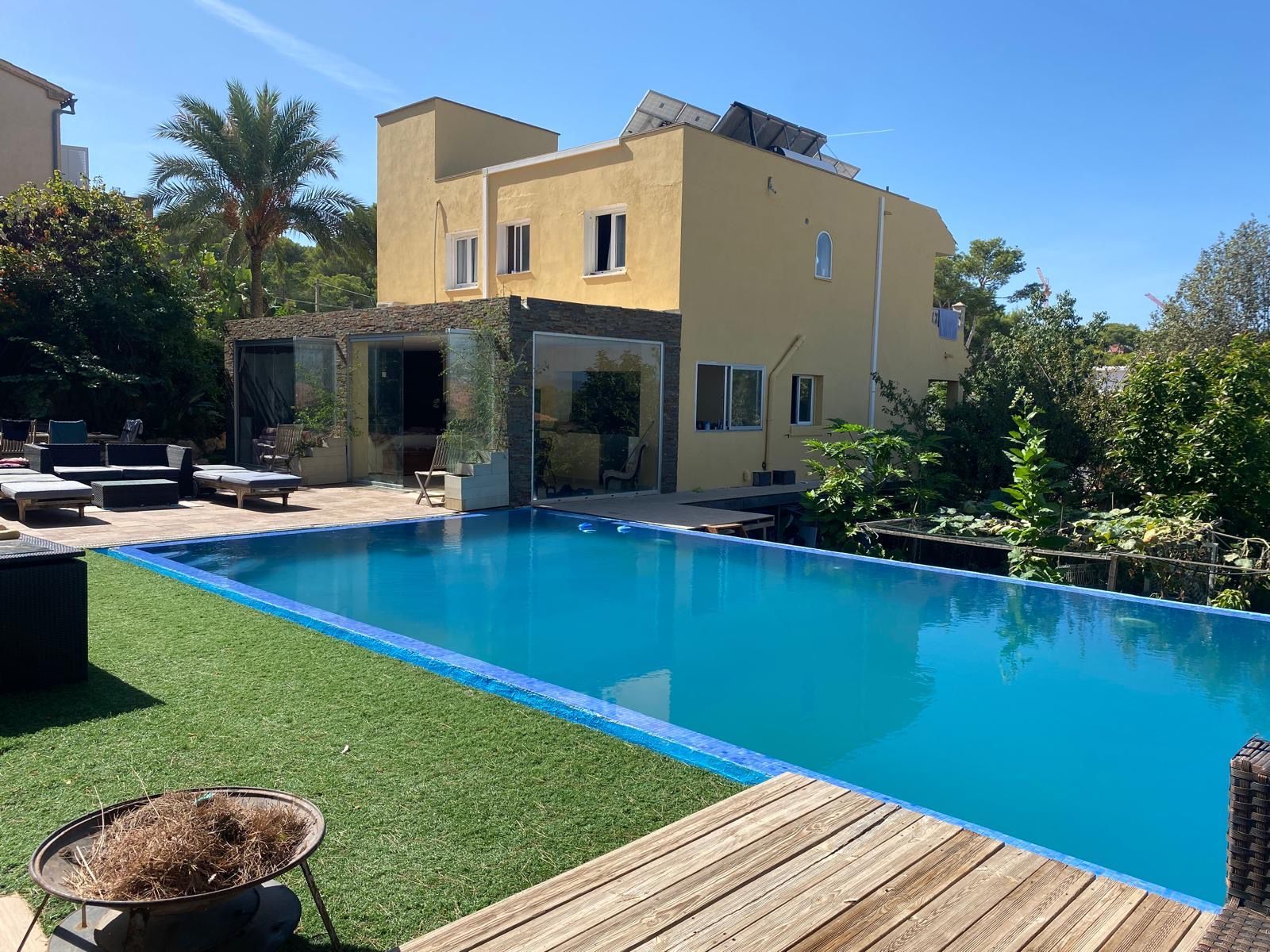 Swimming pool of House or chalet for sale in Calvià  with Air Conditioner, Heating and Private garden