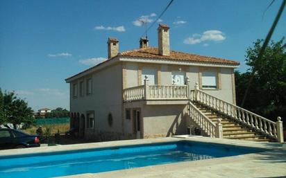 Swimming pool of House or chalet for sale in Illescas  with Private garden and Swimming Pool