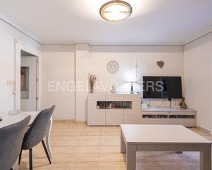 Sala d'estar de Apartament en venda en  Valencia Capital amb Aire condicionat i Terrassa