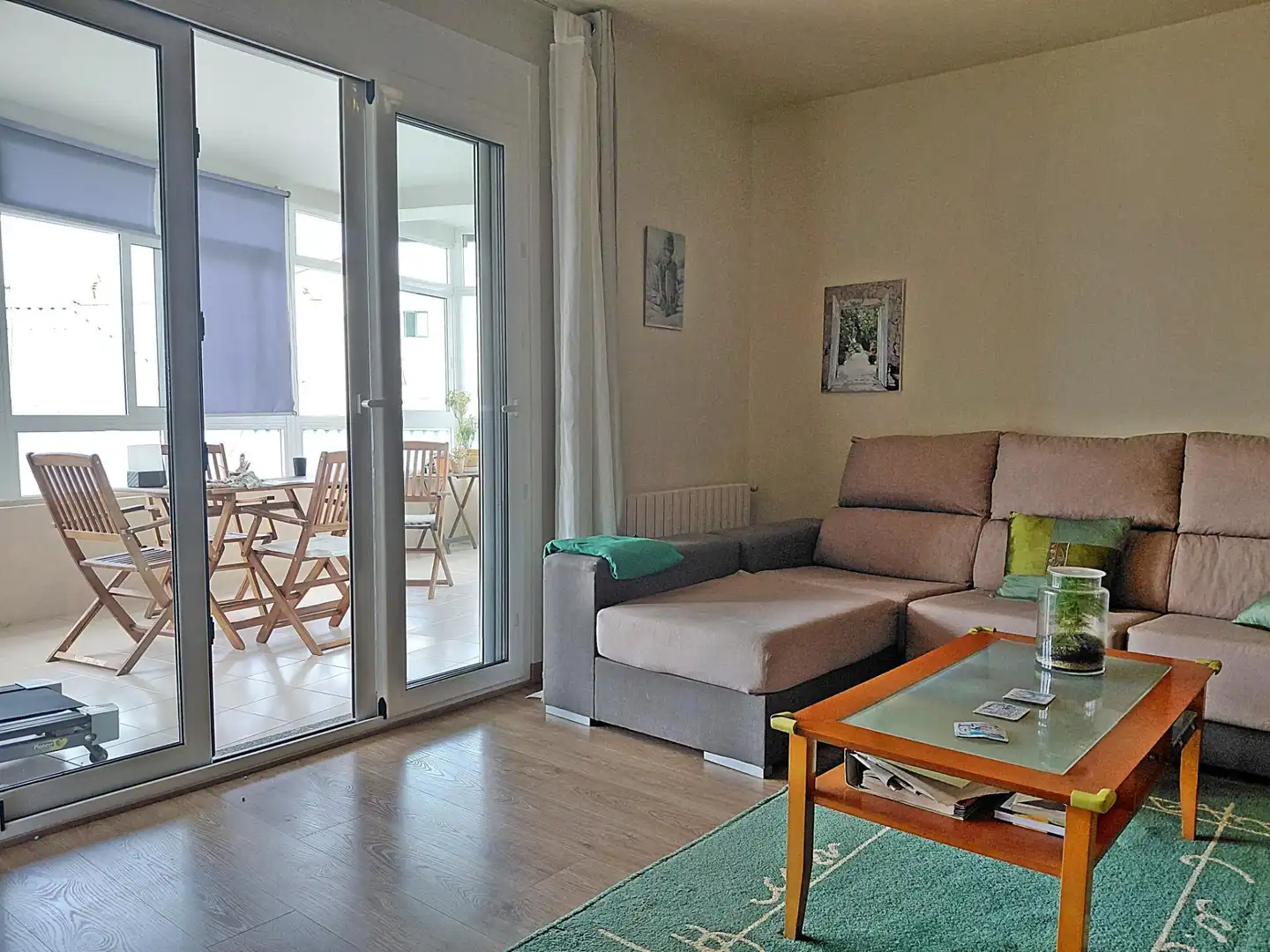 Sala d'estar de Casa o xalet en venda en Cambados amb Calefacció, Jardí privat i Terrassa