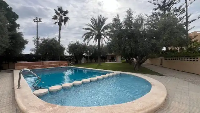 Detached house with pool for sale in Carrer Els Oms