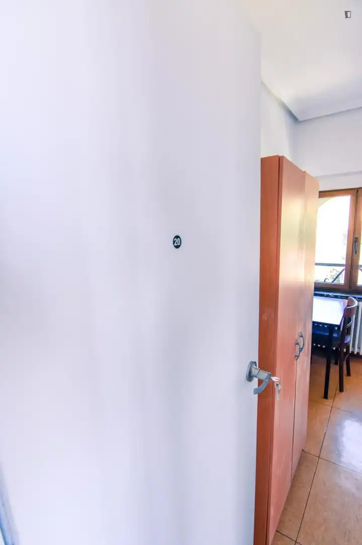 Room in Capuchinos - Glorieta - Ciudad Jardín