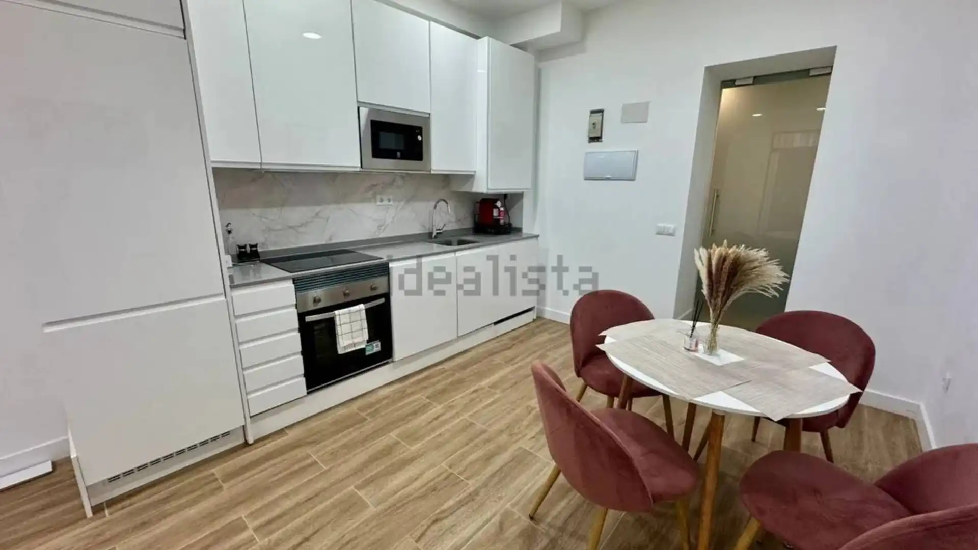 Küche von Wohnung zum Verkauf in Sant Joan Despí mit Parkett und Möbliert