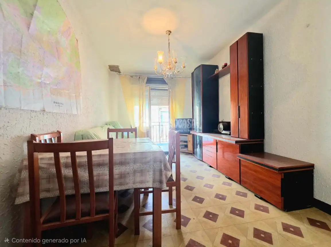 Habitación de Piso en venta en Santa Coloma de Gramenet con Balcón