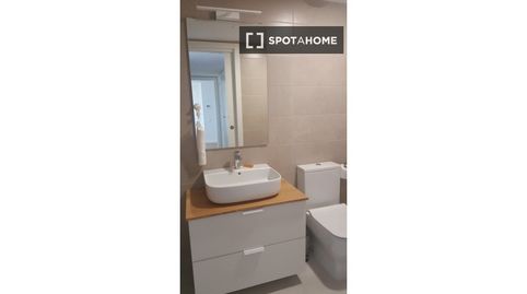 Foto 3 de Habitació a Sant Joan Baptista, Sant Adrià de Besòs