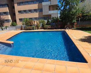 Swimming pool of Attic for sale in Sant Cugat del Vallès  with Air Conditioner, Terrace and Balcony