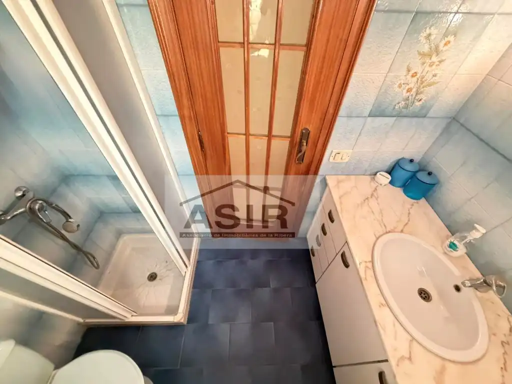 Baño de Piso en venta en Carcaixent con Aire acondicionado