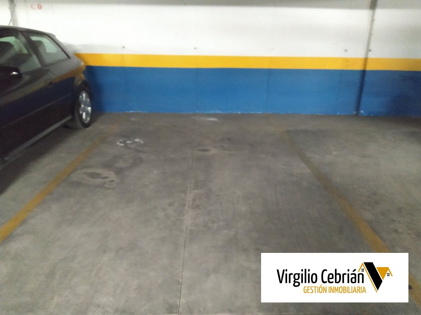 Parkplatz von Garage zum Verkauf in Rota